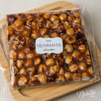 „QUARANTA“ lazdyno riešutų griliažo plytelė, 130 g